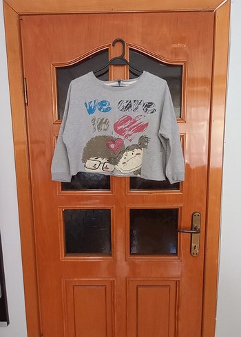 Zara zara s beden gri sweatshirt kısa model
