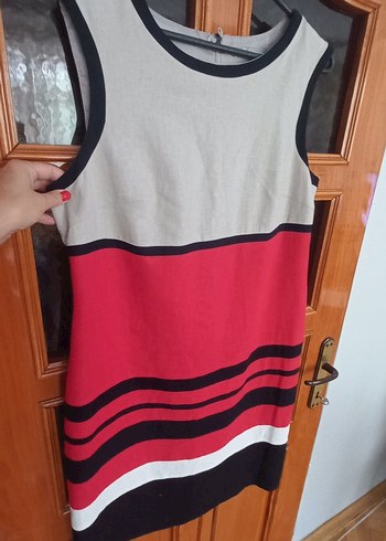 xl Beden kırmızı Renk marksandspencer 42 beden keten yepyeni elbise