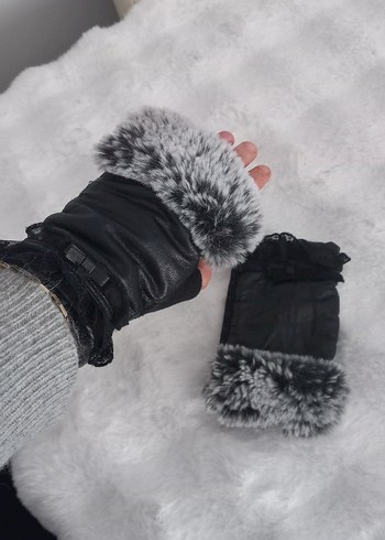 Gri Kürklü Siyah Deri Kadın Eldiven victorian dantel detay - Görsel 2