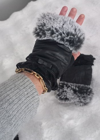 Gri Kürklü Siyah Deri Kadın Eldiven victorian dantel detay - Görsel 4