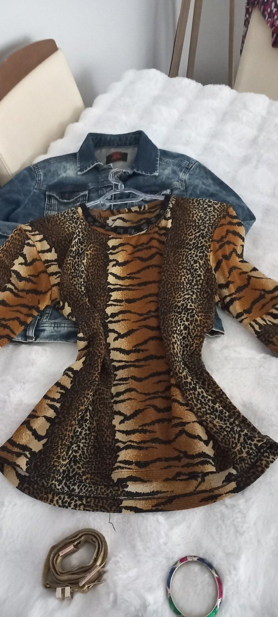 Leopar Desenli  nostaljik bluz m beden - Görsel 2