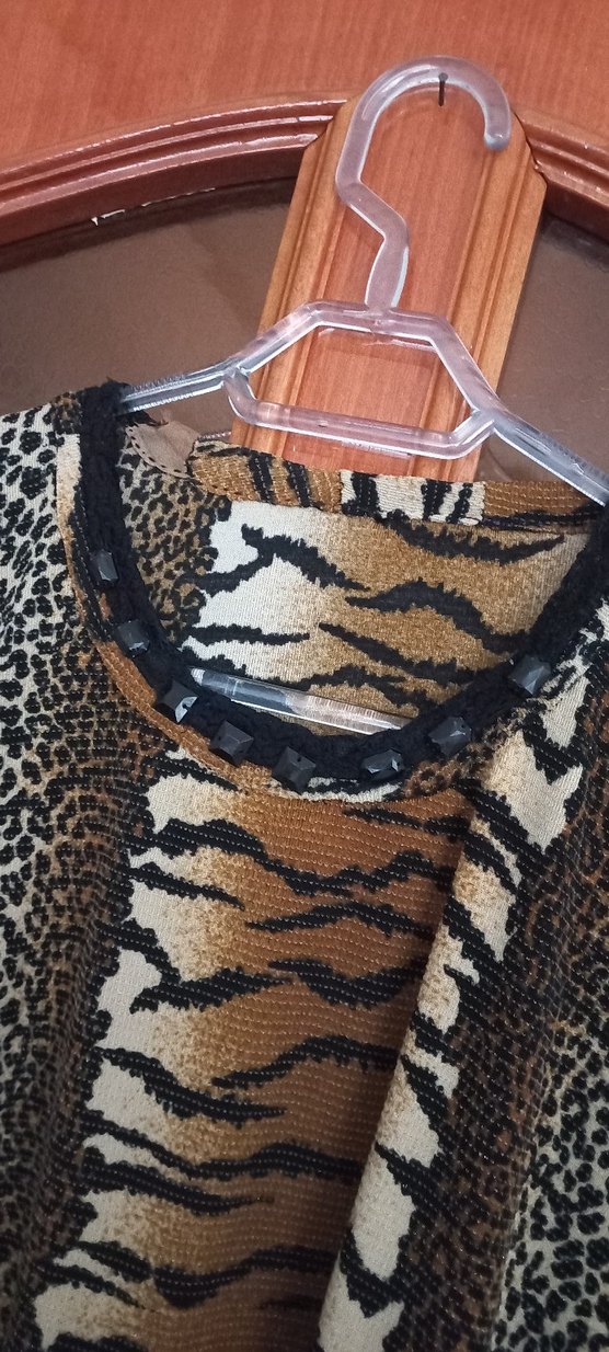Leopar Desenli  nostaljik bluz m beden - Görsel 4