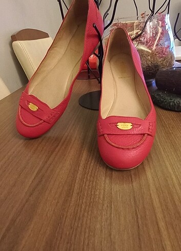 Orjinal fendi kırmızı renk babet - Görsel 3