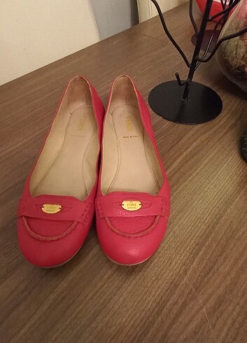 Orjinal fendi kırmızı renk babet - Görsel 5