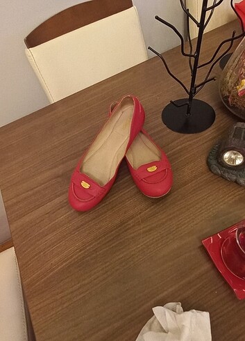 Orjinal fendi kırmızı renk babet - Görsel 6