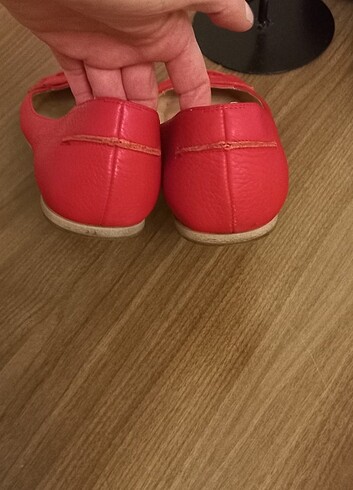 Orjinal fendi kırmızı renk babet - Görsel 9