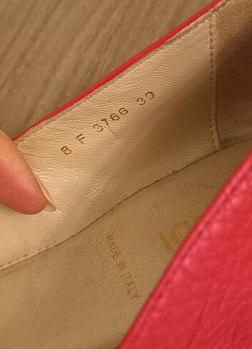 Orjinal fendi kırmızı renk babet - Görsel 11
