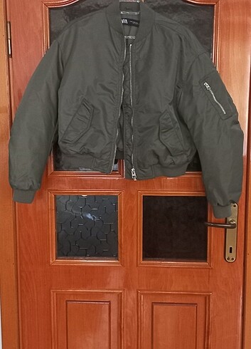 Zara xs haki renk yepyeni biker mont