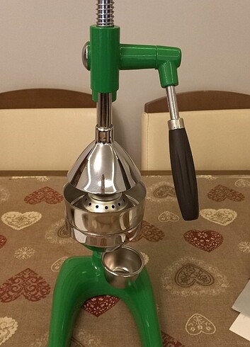 Schattdecor sanayi tipi meyve sıkacağı 