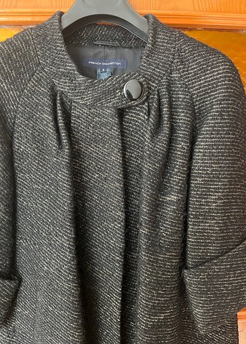 Düğmeli Kısa Kollu Siyah Kaban - Görsel 3