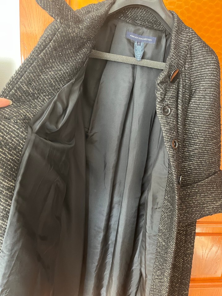 Düğmeli Kısa Kollu Siyah Kaban - Görsel 2