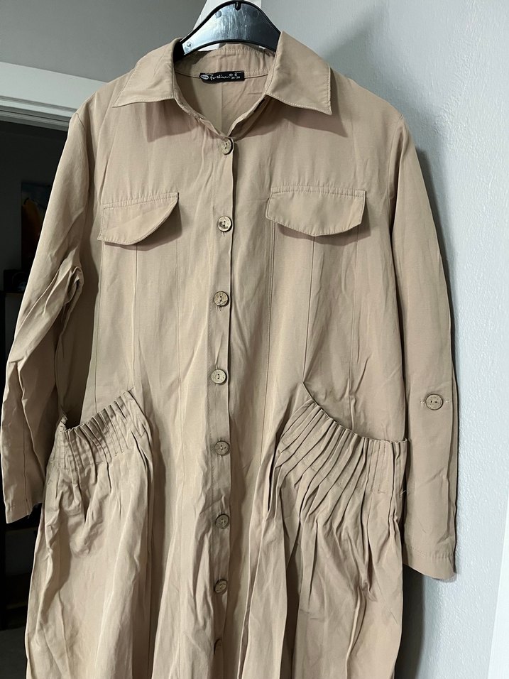 Bej Düğmeli Uzun elbise - Görsel 2