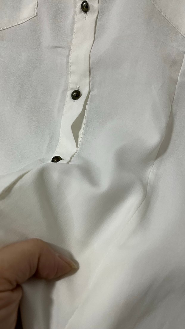 Düğmeli Beyaz Pamuklu Kadın Gömlek - Görsel 4