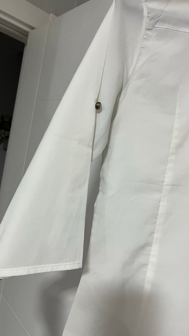 Düğmeli Beyaz Pamuklu Kadın Gömlek - Görsel 3