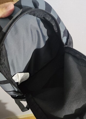  Beden siyah Renk Nike berasilia jdi mini siyah çanta 