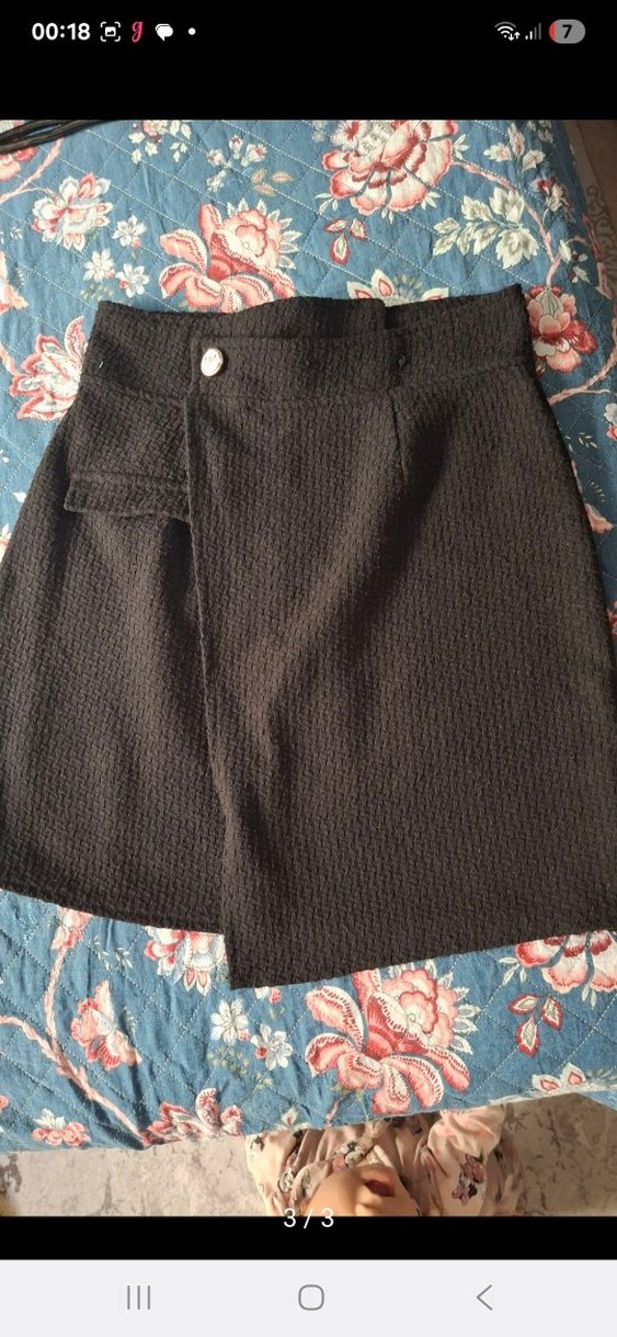 Düğmeli Siyah Midi Etek - Görsel 2