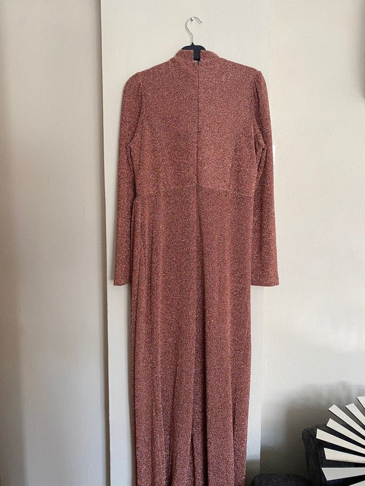 Bordo Yılan Desenli Uzun Kollu Uzun Elbise - Görsel 4