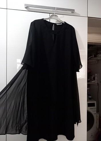 46 Beden Siyah yarasa kol detaylı elbise 