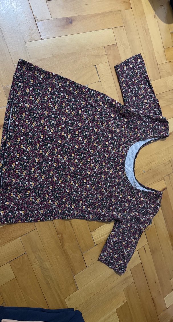 U yaka kısa kol bluz tişört - Görsel 3