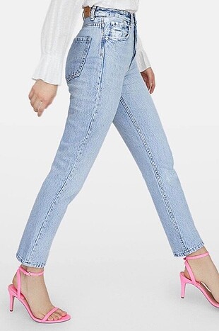 Stradivarius slim mom jean