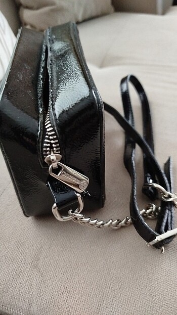 Guess Guess askulı çanta