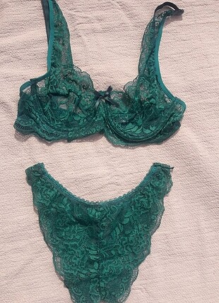 beden icin sorunuz #bralet #sutyen #tanga #içgiyim #iççamaşırı #