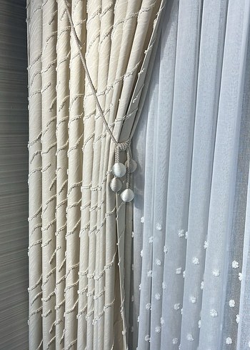 Taç Beyaz Nakışlı Modern Perde
