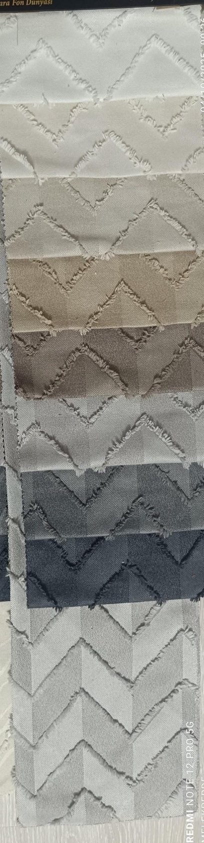 Nakışlı Gri Yatak Örtüsü - Görsel 5