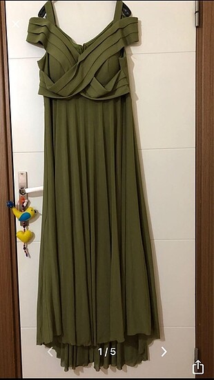 Göğüs detaylı uzun elbise