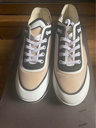 38 Beden Chanel spor ayakkabı