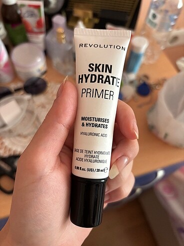 Revolution makyaj bazı primer