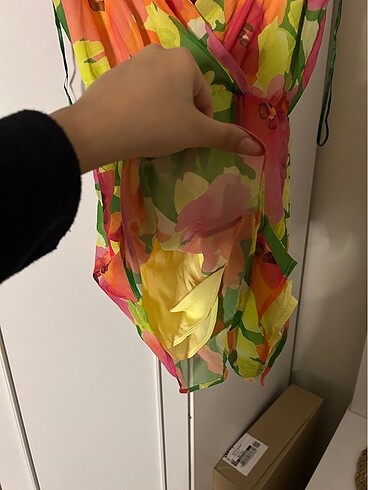 Bershka Cicek desenli tulum