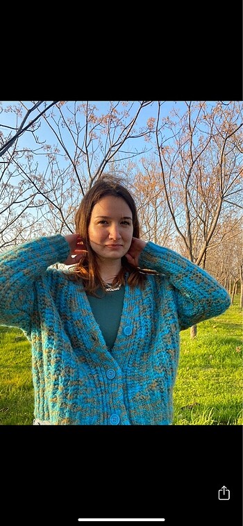 Stradivarius Mavi hirka