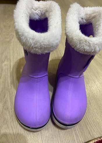 Kızlar için Mor Kürklü Bot - Görsel 2