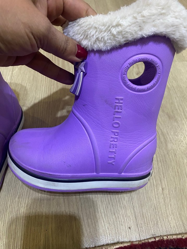 Kızlar için Mor Kürklü Bot - Görsel 3