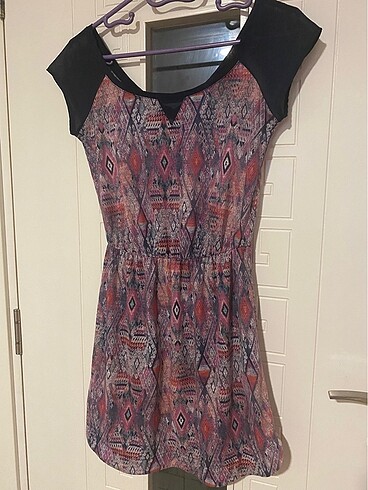 Bershka Elbise