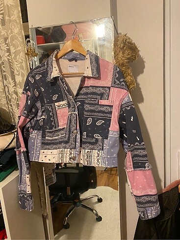 Bershka yamalı kot ceket