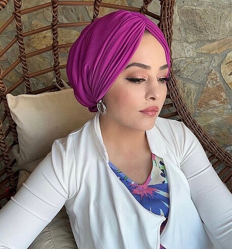Fuşya Dolgulu Bone