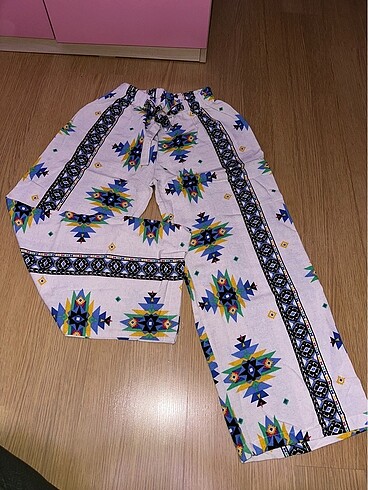 Desenli keten pantolon