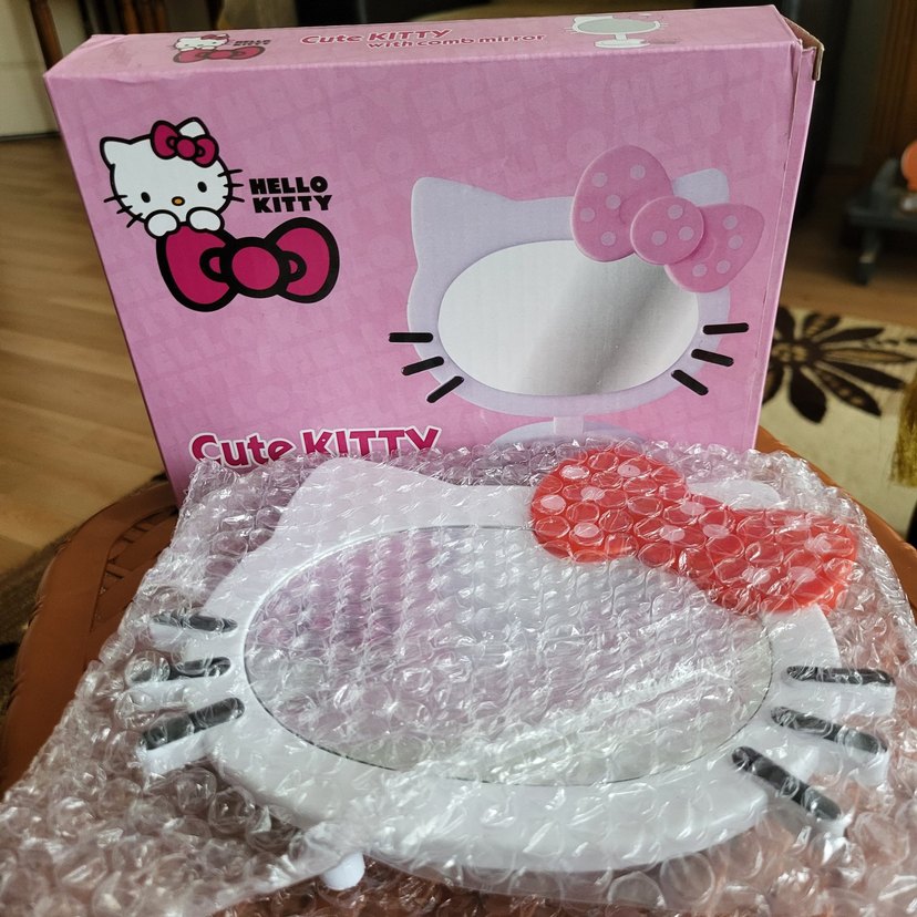 Hello Kitty Ayna - Görsel 2