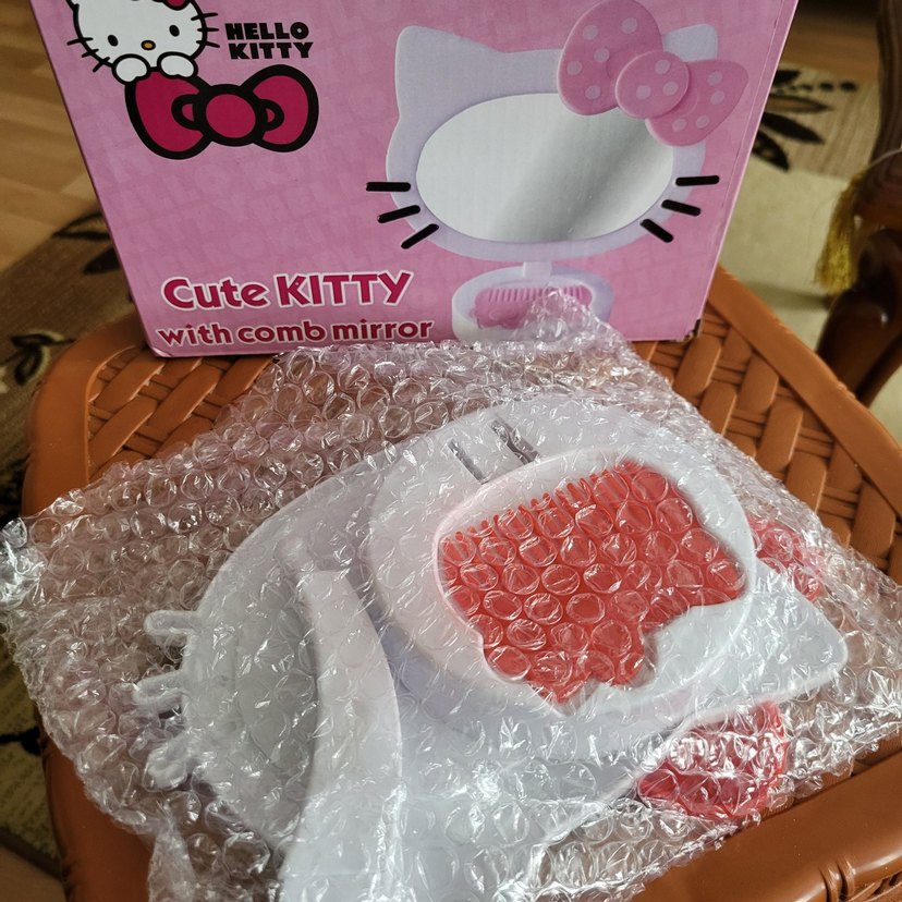 Hello Kitty Ayna - Görsel 3