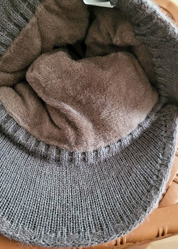 Kulaklıklı Bere Şapka - Görsel 2