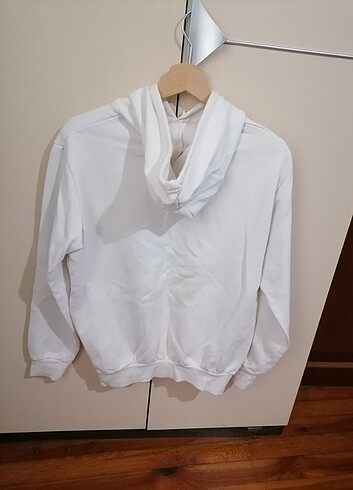 Adidas Sweetshirt