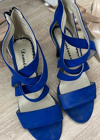 Mavi Parlak Stiletto Topuklu Kadın Ayakkabı