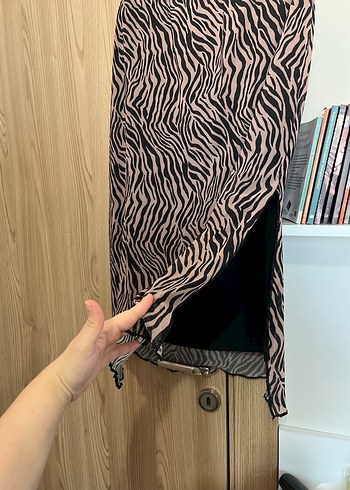 Zebra Desenli Kahverengi Midi Etek - Görsel 2