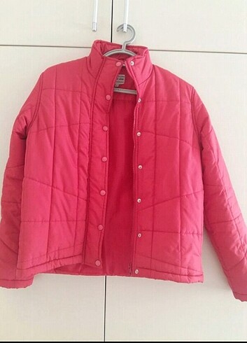 kırmızı dik yaka mont - Görsel 4