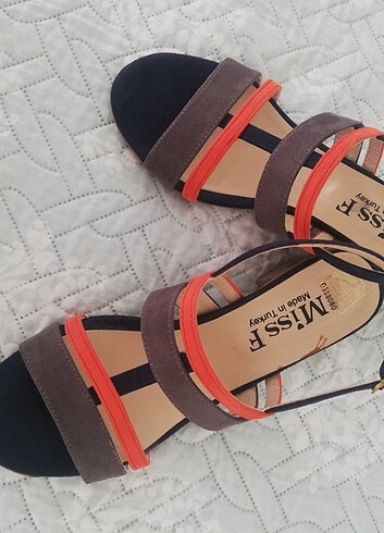 Flo Ayakkabı Topuklu sandalet