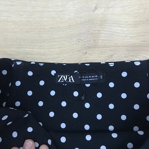 Zara Zara puatiyeli etek