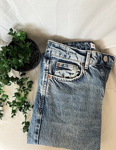 34 Beden Stradivarius D98 jean