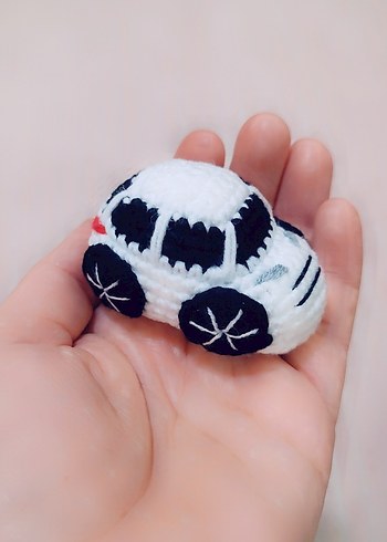 Beden Amigurumi Araba Anahtarlık